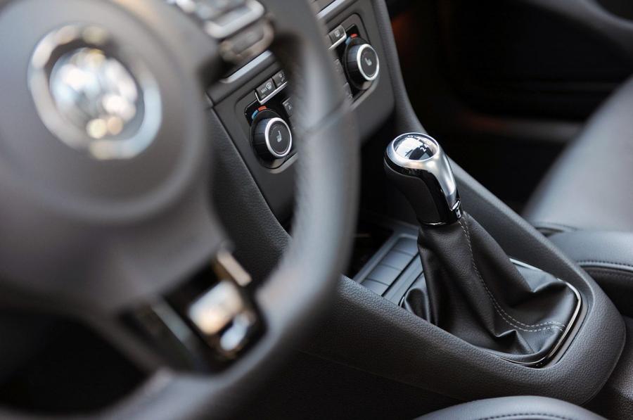  Volkswagen Golf R 2012 года  (фото 10 из 106)